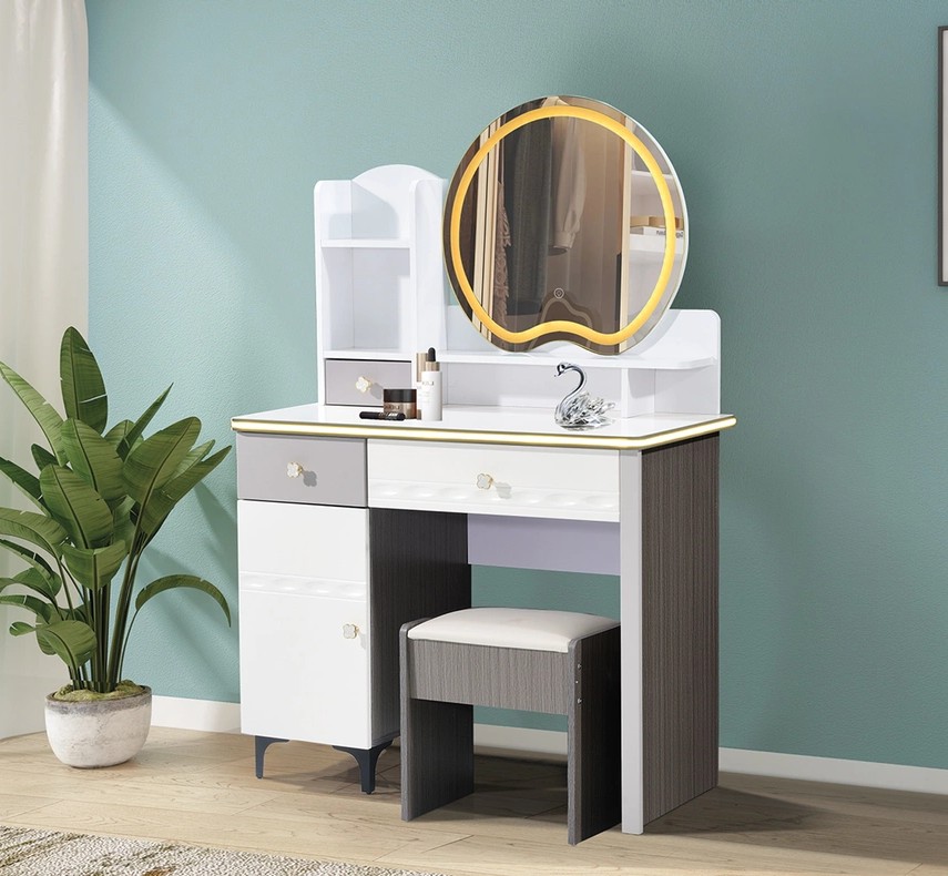 DRESSING TABLE